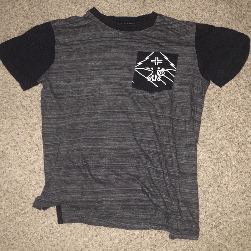 LRG T-shirt